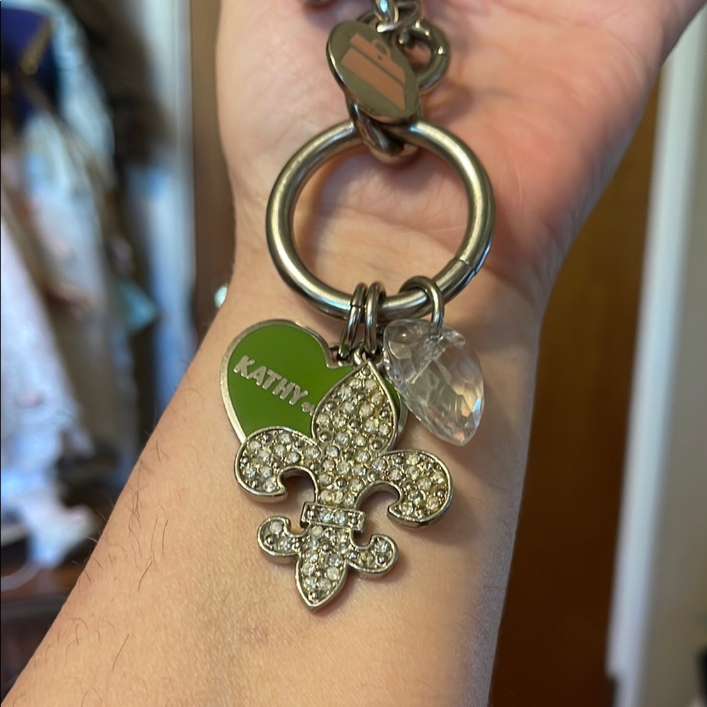 Silvertone Fleur-de-Lis Keychain with Green Heart keychain, Kathy VanZealand